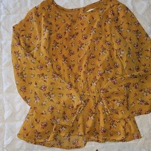Children's Place lined Floral girls top/blouse. Size 10/12. 1 buttons back.
